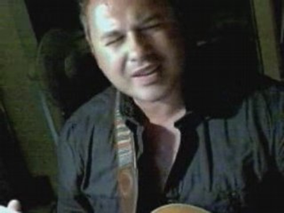 Sous la pluie - Louis Bertignac - Thierry Secqueville