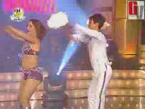 Cumbia: Monserrat y Darren (Bailando por un Sueño 11-10-08)