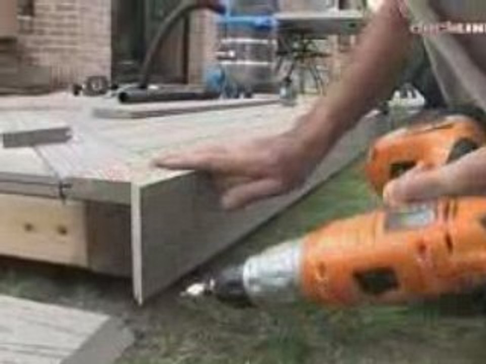 Pose de plinthe de finition fiberon professionnal