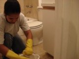 How To Clean Bathroom Floors with rag - cleaning Florida