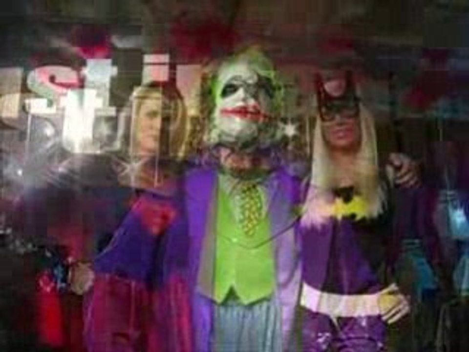 Clearance Halloween Costumes   Where and When to Get Them