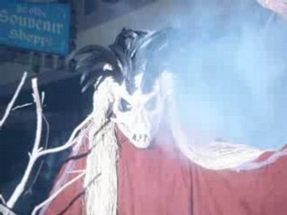 Halloween horror night 18