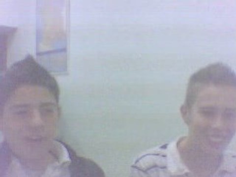 Dédicasse à deux fille qu'ons aime tout les deux