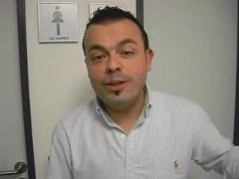 Sergio du groupe alma salue