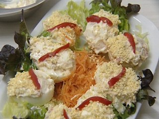 Los huevos rellenos de Marín