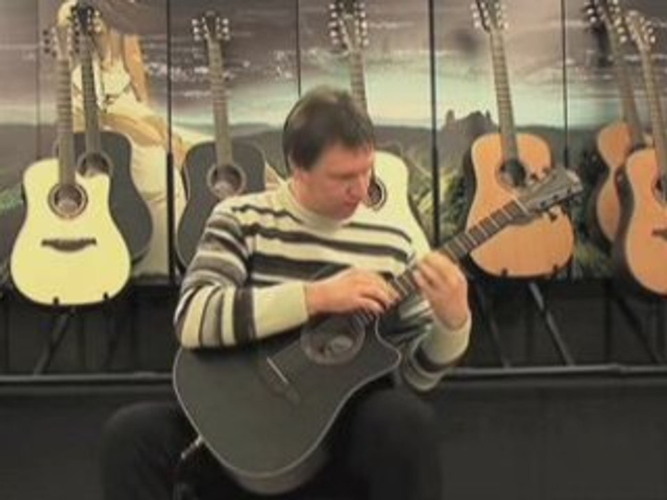 Vitaly Makukin tapping sur Lâg (La Boite Noire)