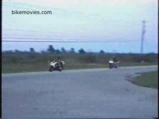 Régis fait de la moto