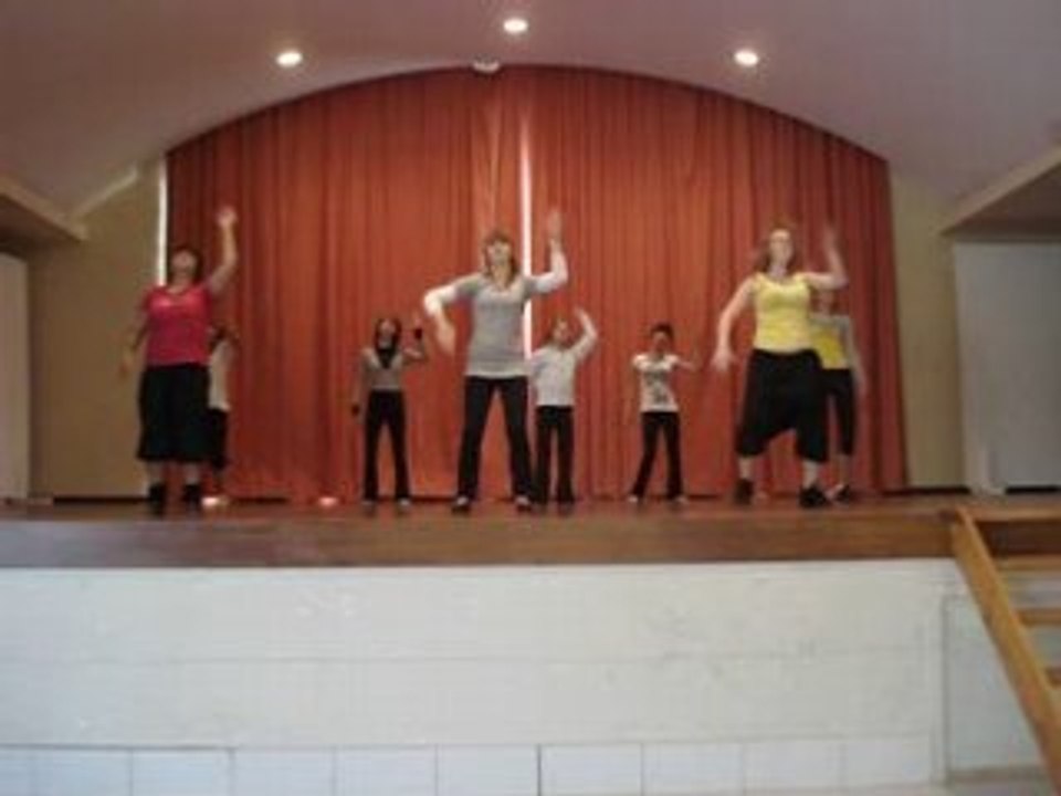 Zouglou - troisième groupe - Espace Danse