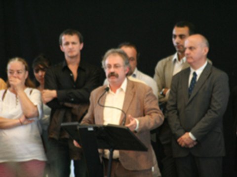 Le maire débarque trois directeurs généraux adjoints