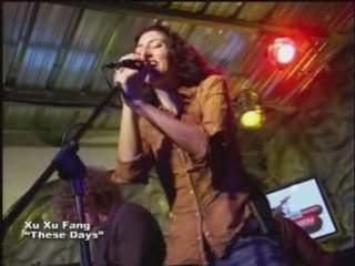 Xu Xu Fang perform "These Days"