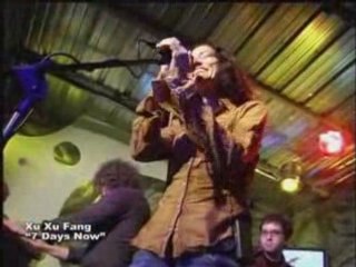 Xu Xu Fang perform "7 Days Now"