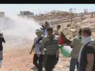 Israeli Skunk Spray Weapon