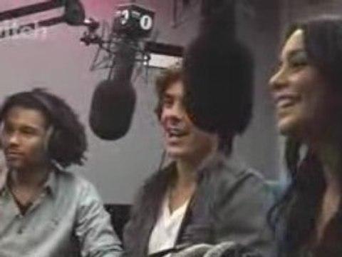 HSM- Zac Efron, Vanessa Hudgens & Corbin Bleu on Switch