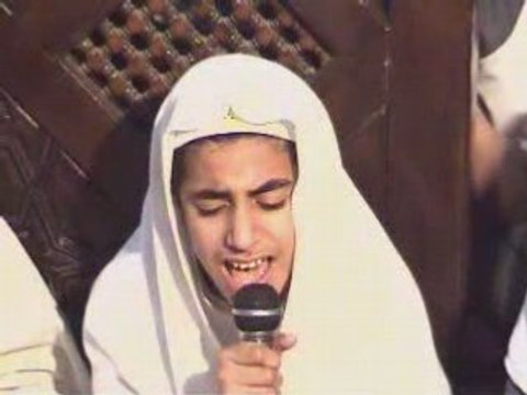 BELLE Récitation par un Enfant ECOUTE !! CORAN