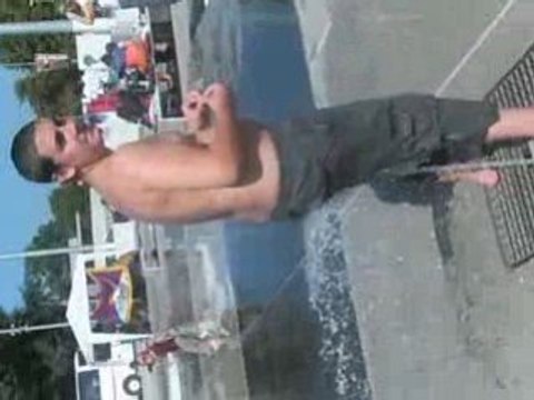 Les délires de la team caillou sur la place des nations