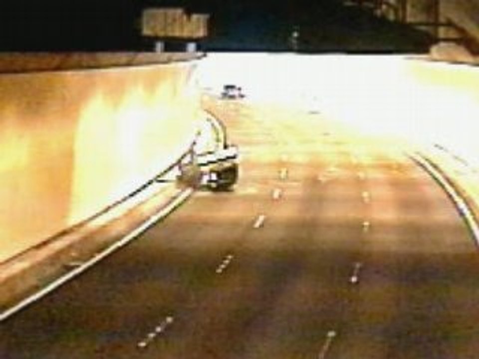 Double tunnel roll