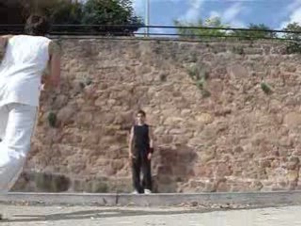 MOV03025