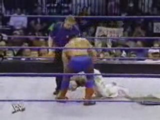 Rey Mysterio vs Chavo Guerrero 5.5.05