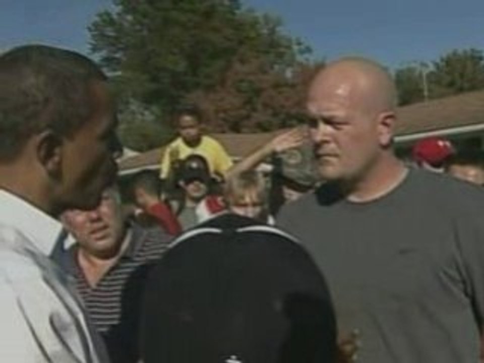 'Joe the plumber' confronts Obama