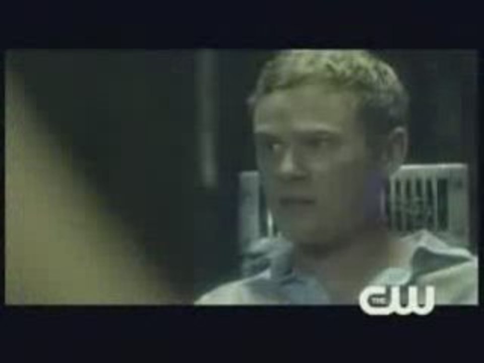 Smallville - Committed 8x05 Clip
