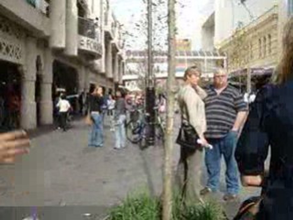 Shopping in the city (2)
