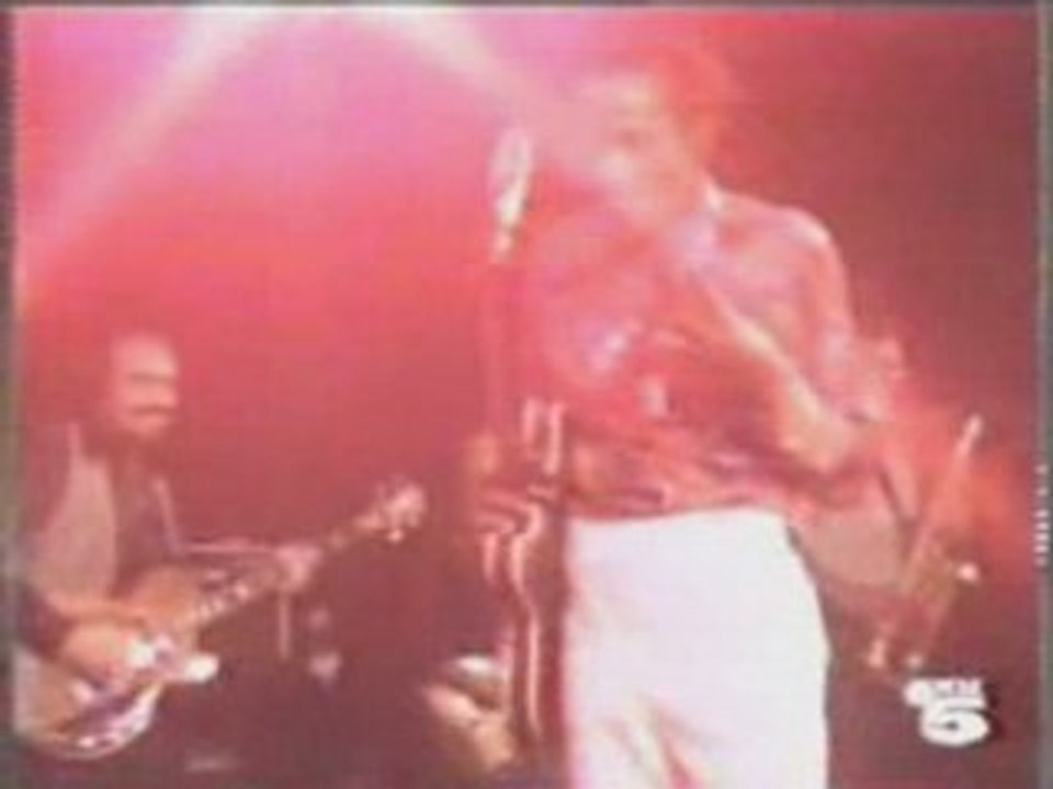 Chuck Berry - Johnny B. Good (Audio Boosted)