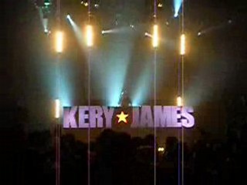 Kery James sur instru "Hell on earth" concert@ROUEN hangar23