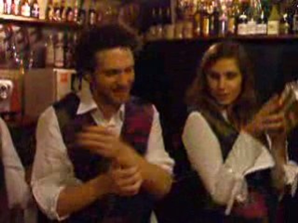 IMPROVISADES COCKTAILS D'IMPROS CLIP 1