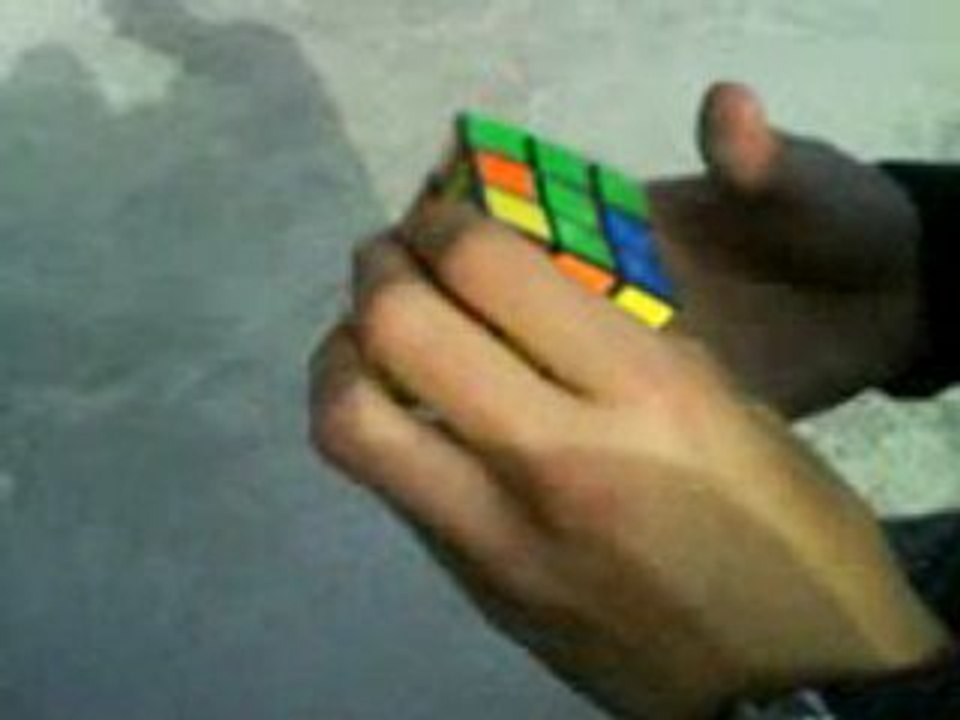Minouche & son Rubix Cube