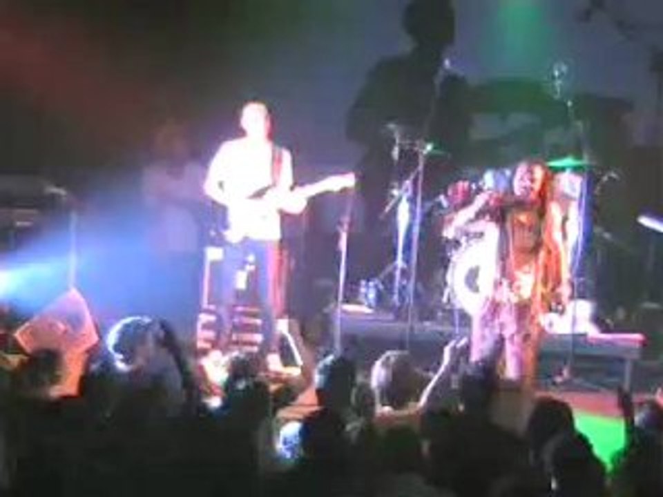 RAS DUMISANI sing BOB MARLEY " get up stand up "