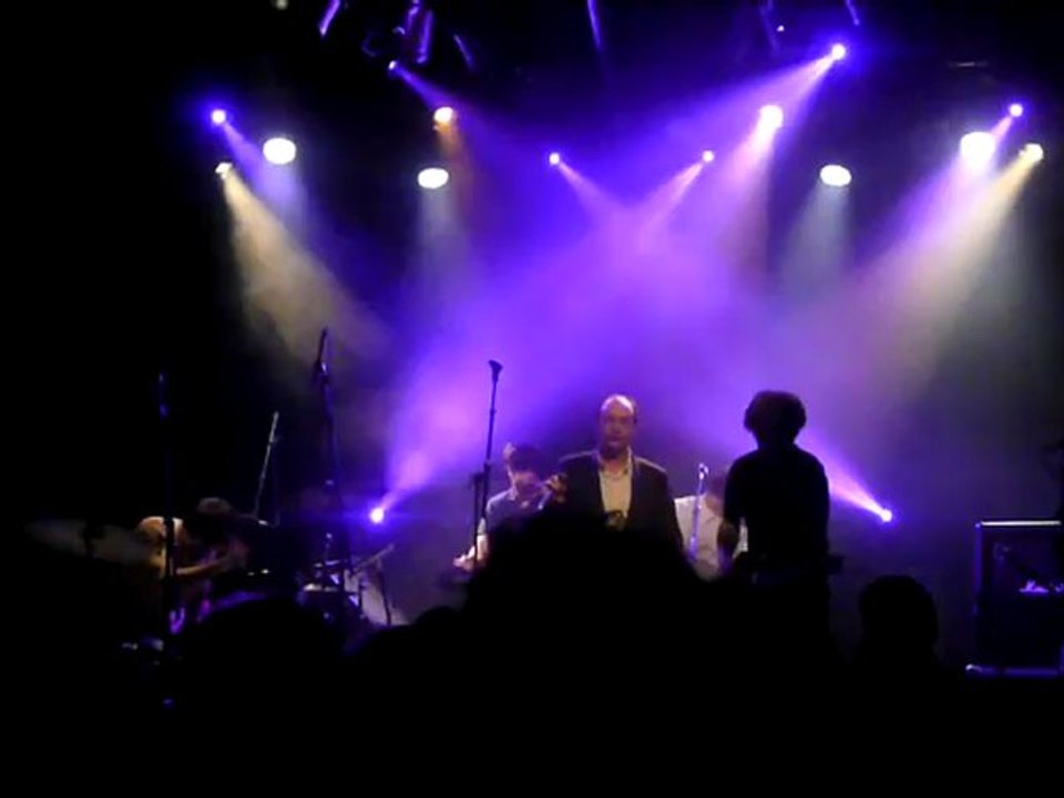 Poni hoax Poitiers 16-10-2008 1/2