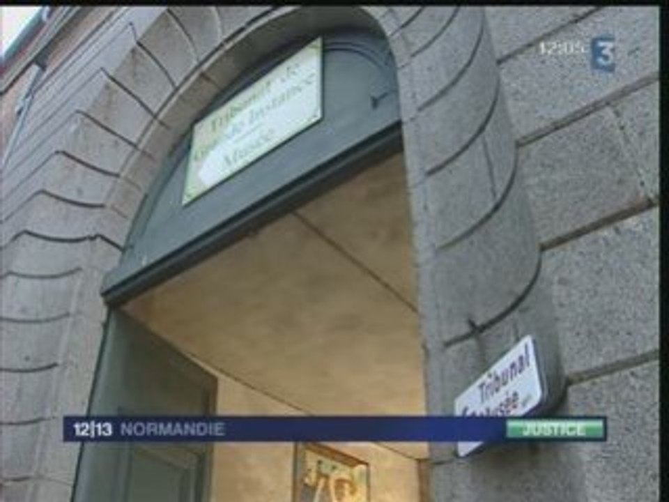 vote contre la fermeture anticipée du TGI d'Avranches