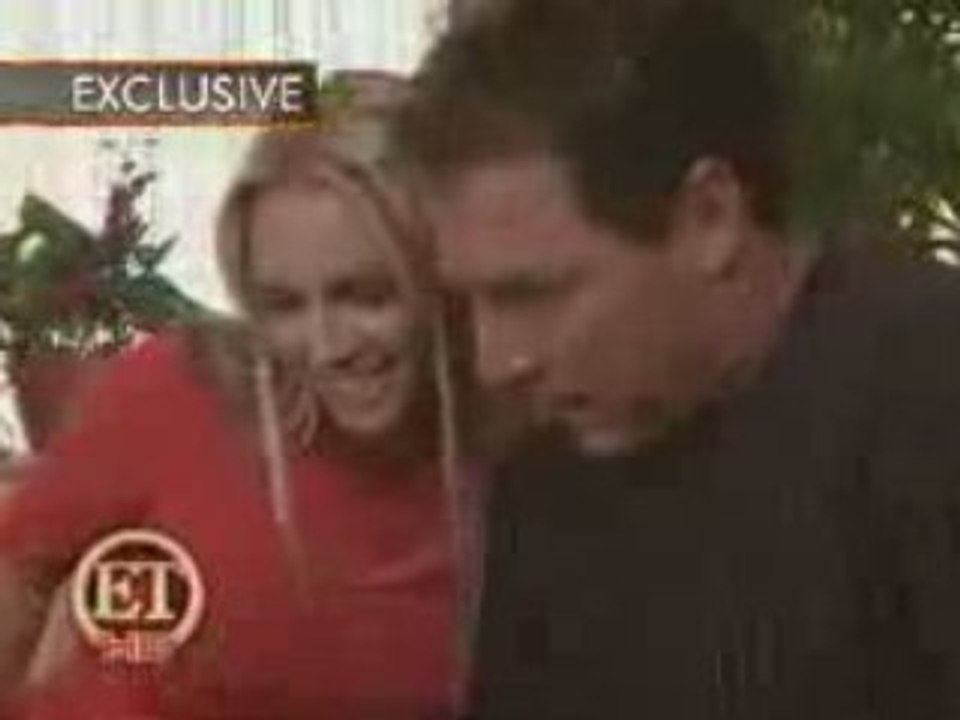 Britney Spears Introduces Her New Website On ET [Oct. 2008]