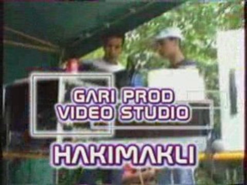 Hakimakli Dj a la fete du Quartier 6 Juin 1998