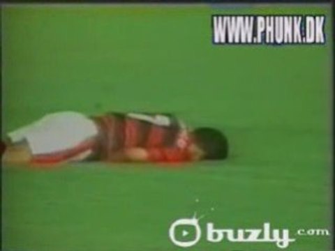 Baston lors d'un match de foot