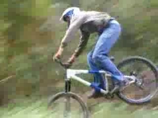 tibo lache une main!!!