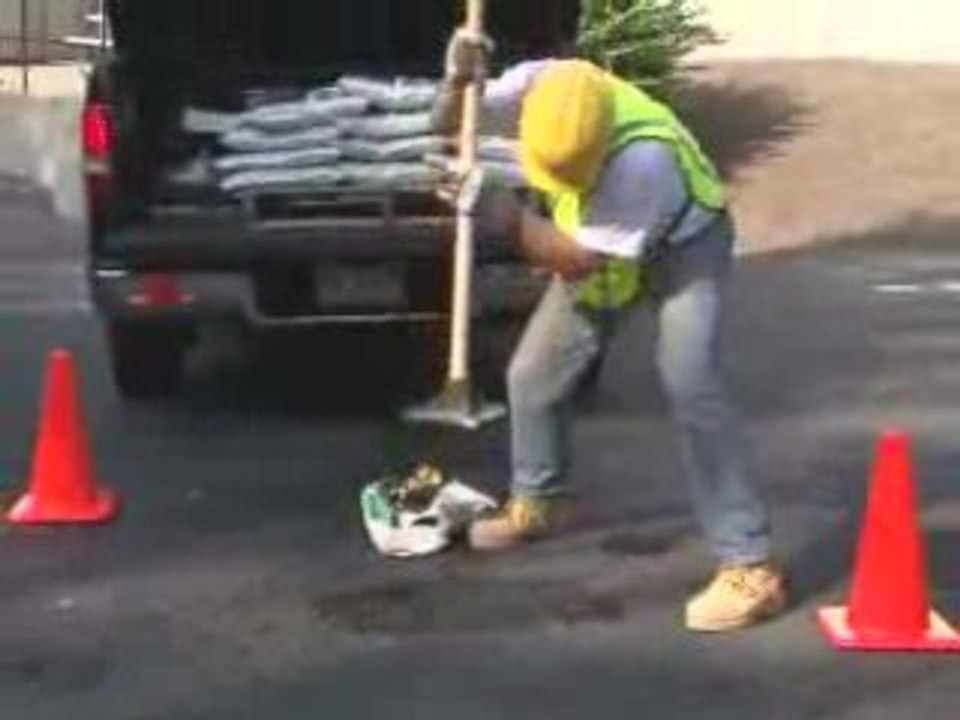 Sakrete US Cold Patch Asphalt Patch for Commercial Use