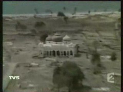 Miracle Banda Aceh tsunami mosquée