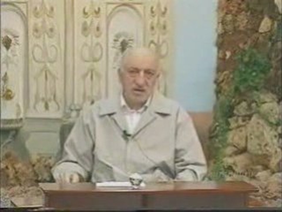 1 Bediuzzaman'in Medresetüz-zehra projesini sunmasi
