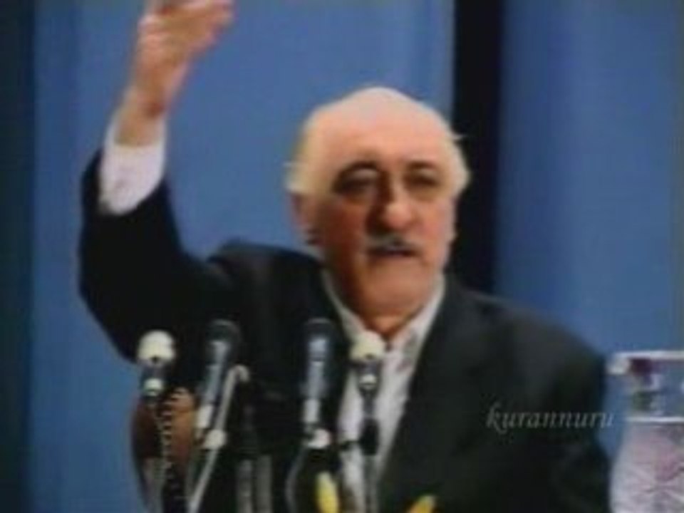 Yangın var itfaiyeci ne duruyorsun