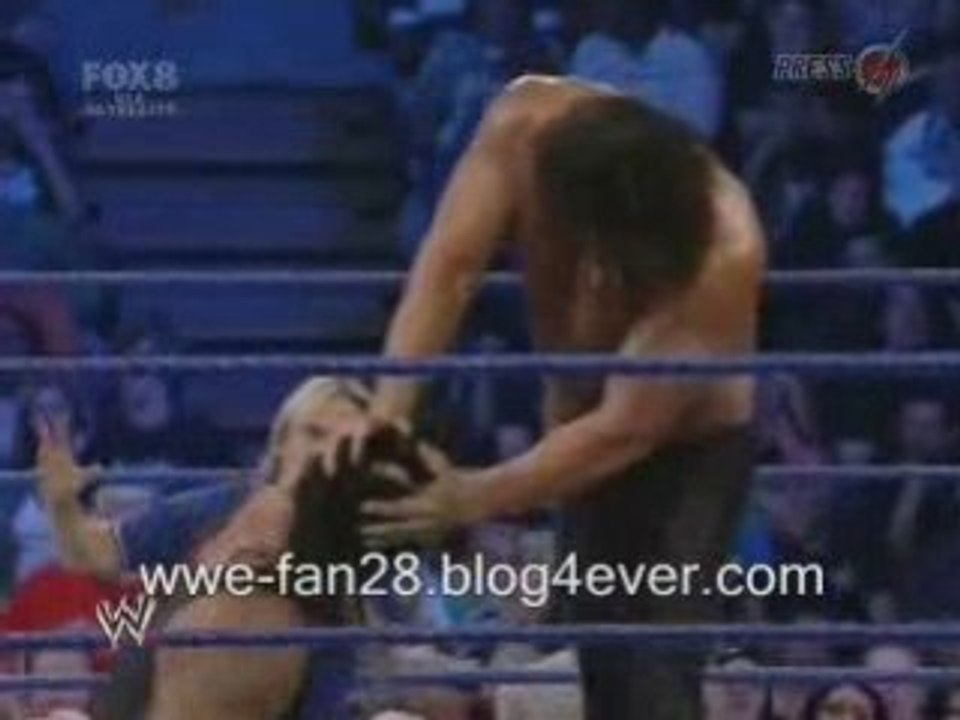 Undertaker vs the great khali smackdown