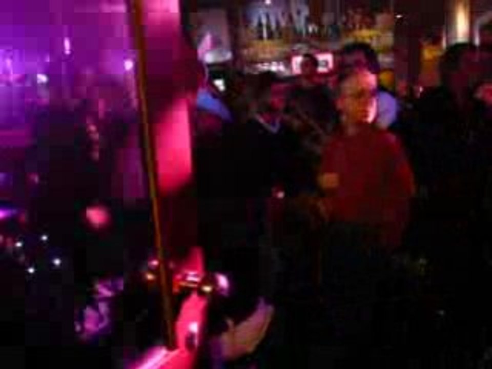 Que je suis bien à l'homo erectus