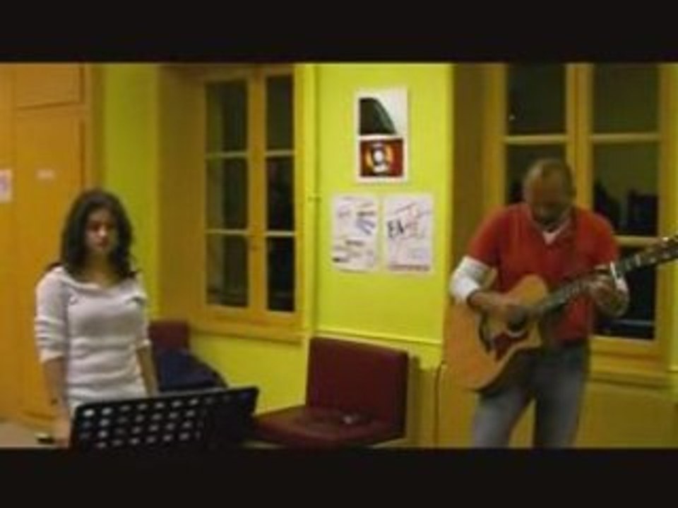Hélène chante Dia de enero