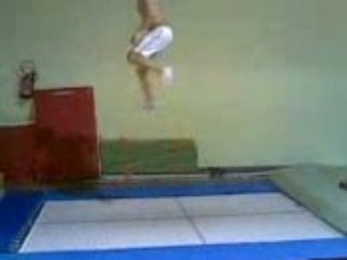 Tricks trampoline vrille