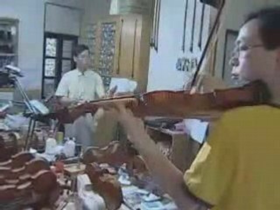 舞动生命力：古制名琴再现人间-苏丁选(1/3)