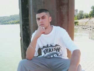 TURKCE RAP : AZED IZED aka YOZGATLI MC - ISLAMA DOGRU - Din