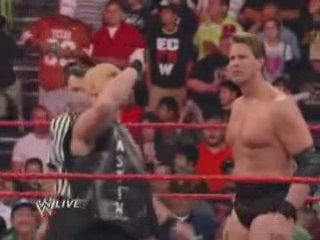 Charlie Haas imite Stone Cold Steve Austin à Raw