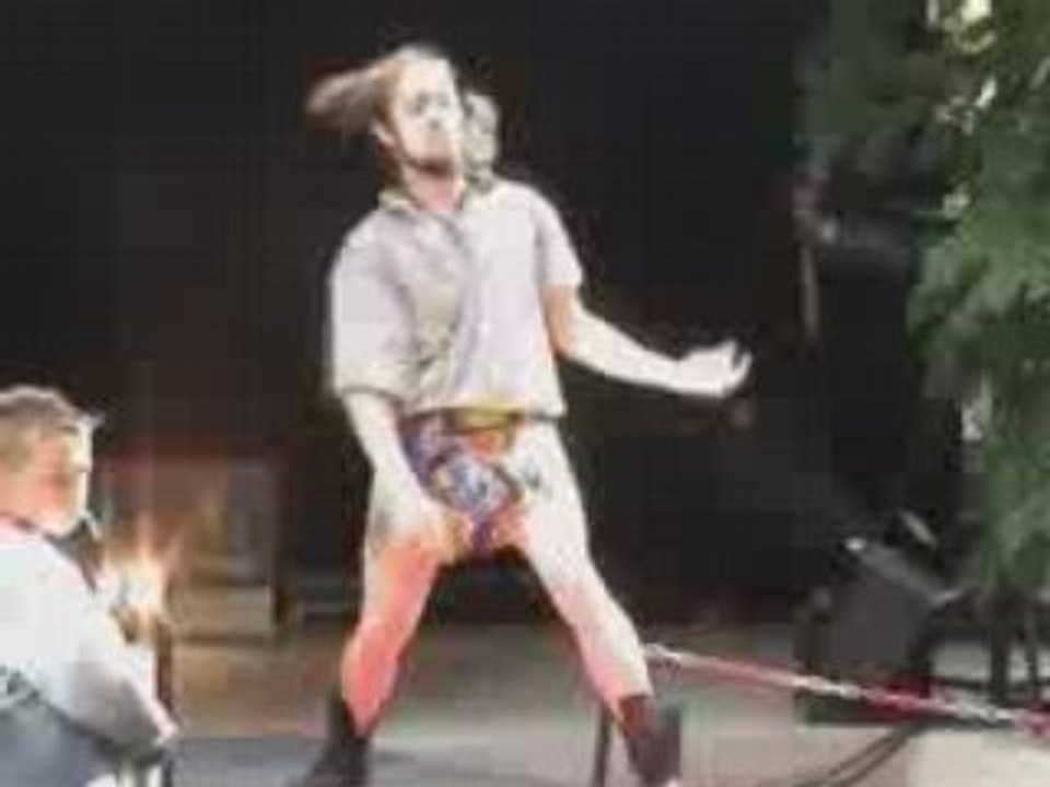 Air guitar Léo