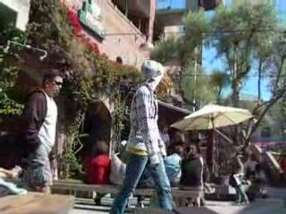 Film 2008 juillet San Francisco chanteurs de rue (country)