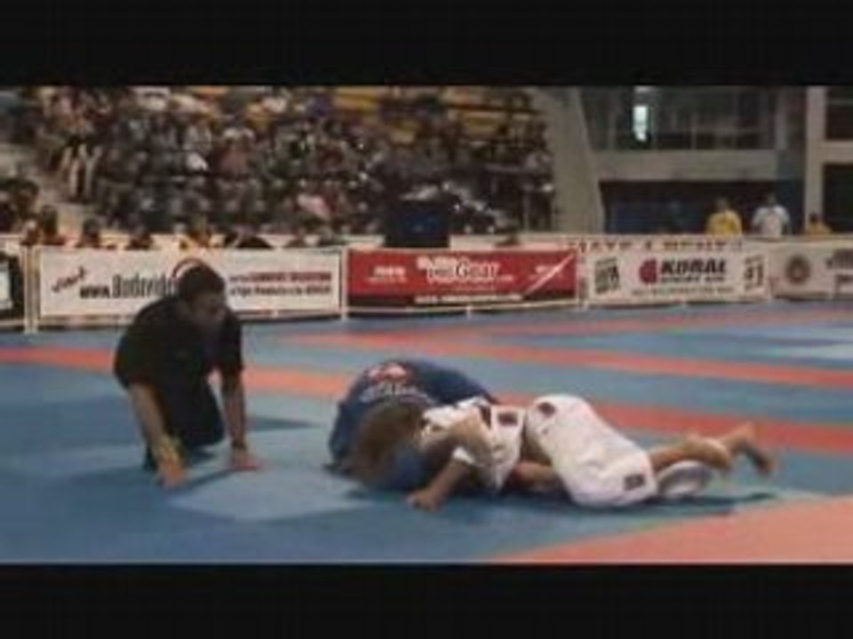 sick armlock escape
